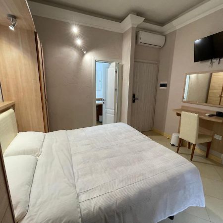 רומא Ambasada Suite מראה חיצוני תמונה