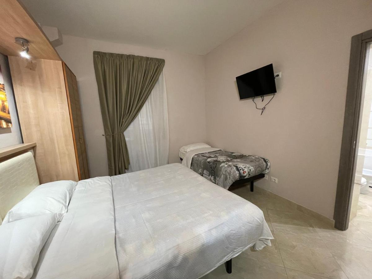 רומא Ambasada Suite מראה חיצוני תמונה