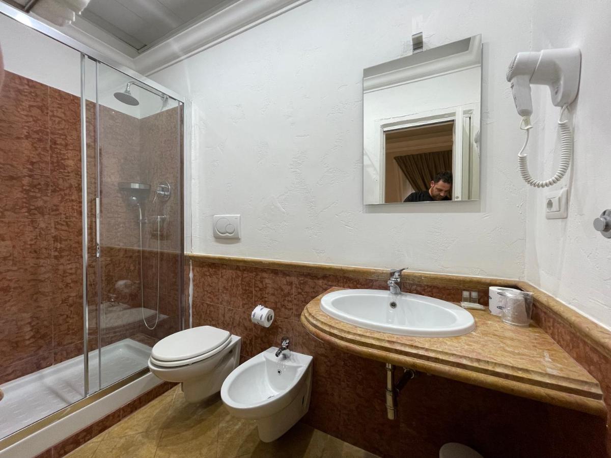 רומא Ambasada Suite מראה חיצוני תמונה