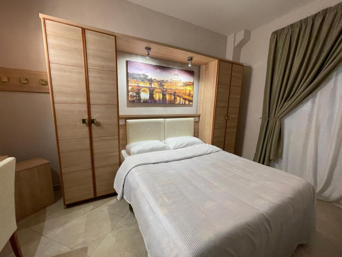 רומא Ambasada Suite מראה חיצוני תמונה