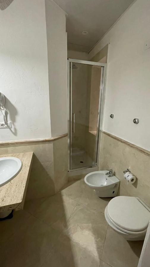 רומא Ambasada Suite מראה חיצוני תמונה