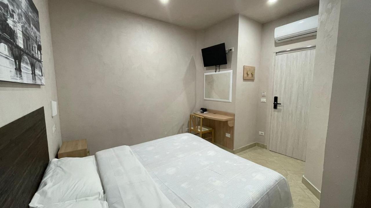 רומא Ambasada Suite מראה חיצוני תמונה